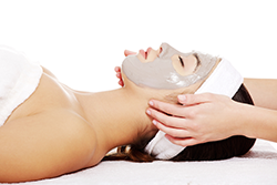 bigstock-Beauty-treatment-in-spa-salon--49918727