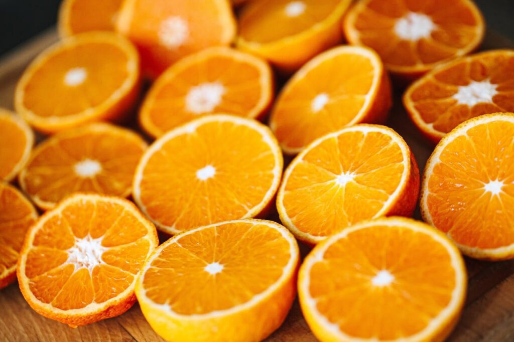 photo of sliced oranges